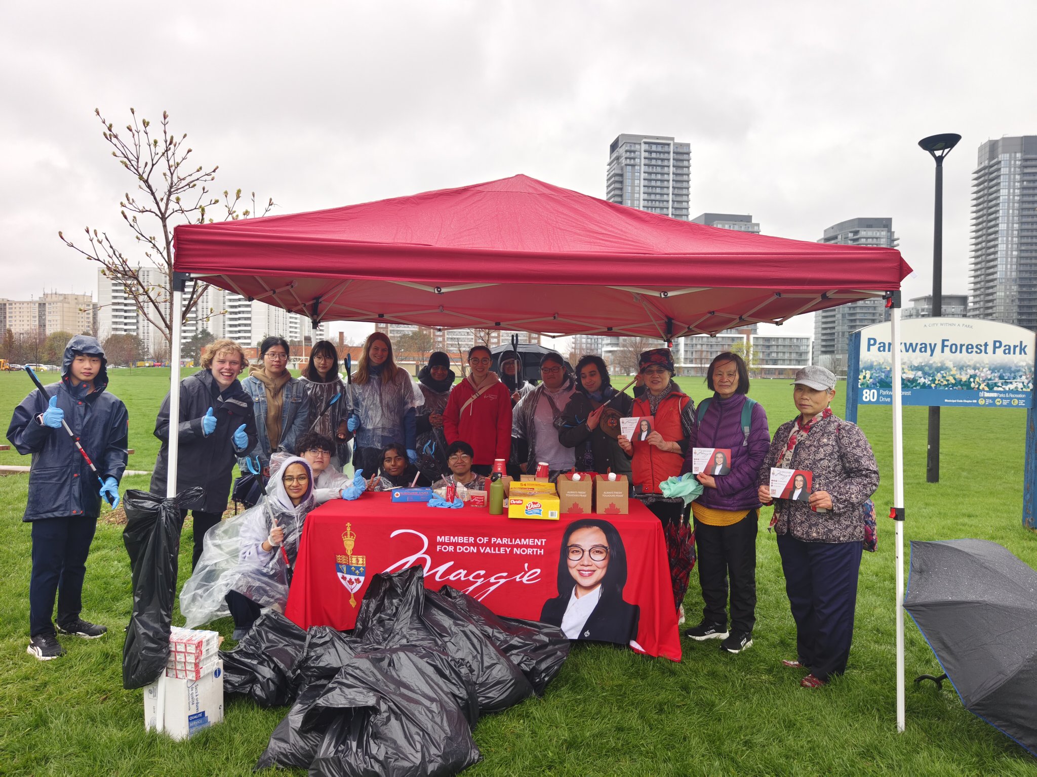 Spring Cleanup at Parkway Forest Park